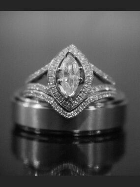 Marquise Halo Diamond Wedding Ring Set - 14K gold